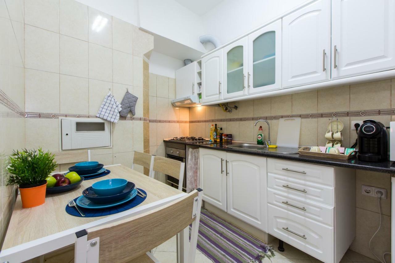 Santos Neighborhood Apartment Lisbon Bagian luar foto